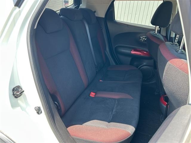 Nissan JUKE 2011 8318818-10