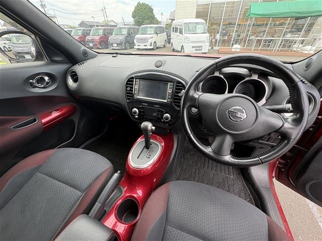 Nissan JUKE 2011 8318819-2