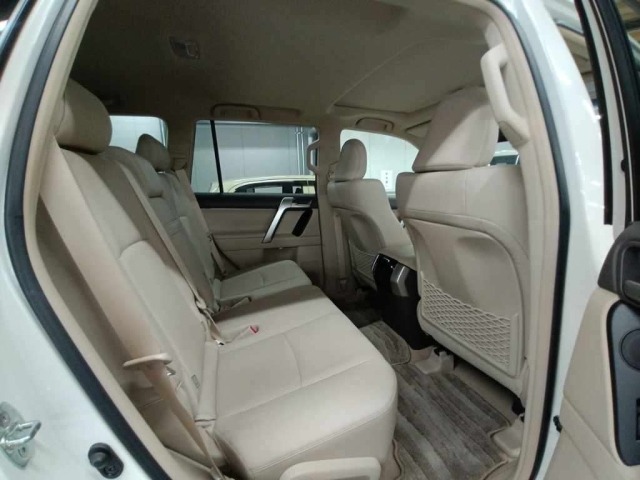 Toyota LAND CRUISER PRADO 2023 8320069-12