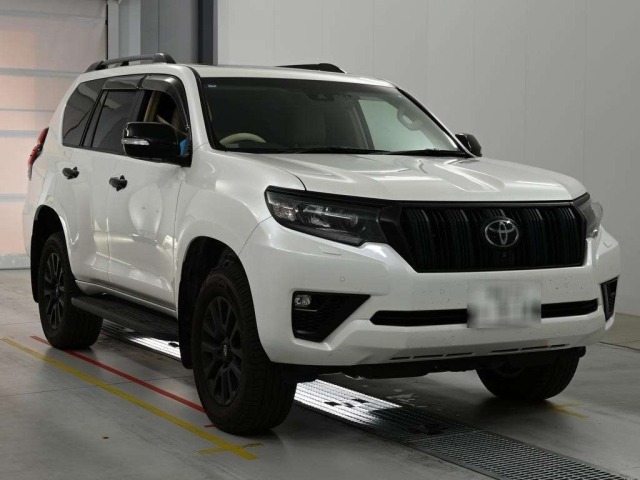 Toyota LAND CRUISER PRADO 2022 8320071-5