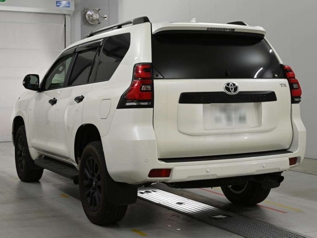Toyota LAND CRUISER PRADO 2022 8320071-6