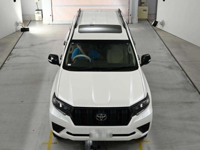 Toyota LAND CRUISER PRADO 2022 8320071-7