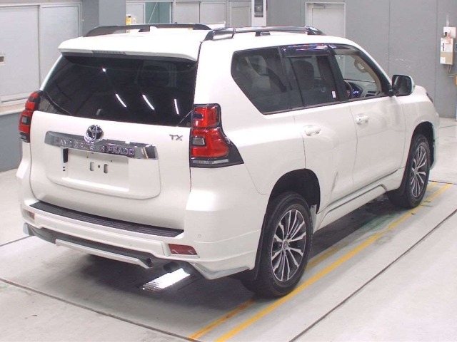 Toyota LAND CRUISER PRADO 2021 8320100-1