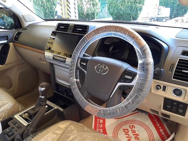 Toyota LAND CRUISER PRADO 2021 8320100-7