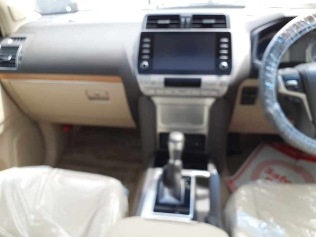 Toyota LAND CRUISER PRADO 2023 8320115-9