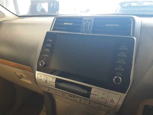 Toyota LAND CRUISER PRADO 2023 8320435-12