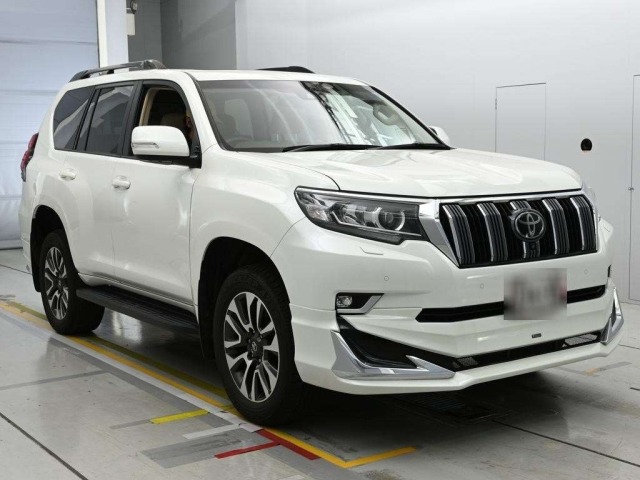 Toyota LAND CRUISER PRADO 2023 8320435-5