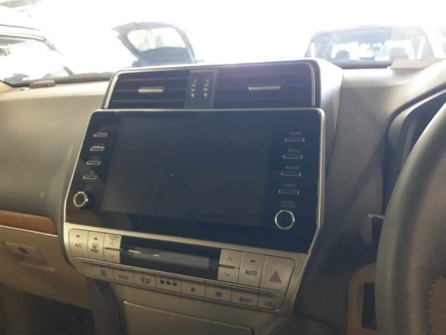 Toyota LAND CRUISER PRADO 2023 8320436-12