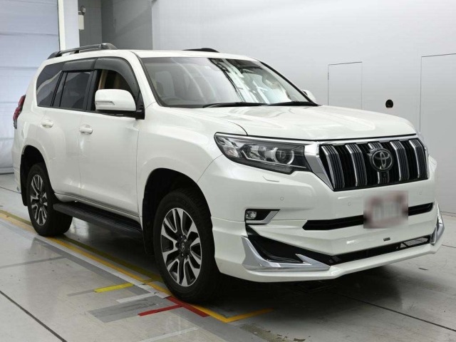Toyota LAND CRUISER PRADO 2023 8320436-5