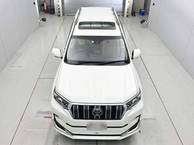 Toyota LAND CRUISER PRADO 2023 8320436-7