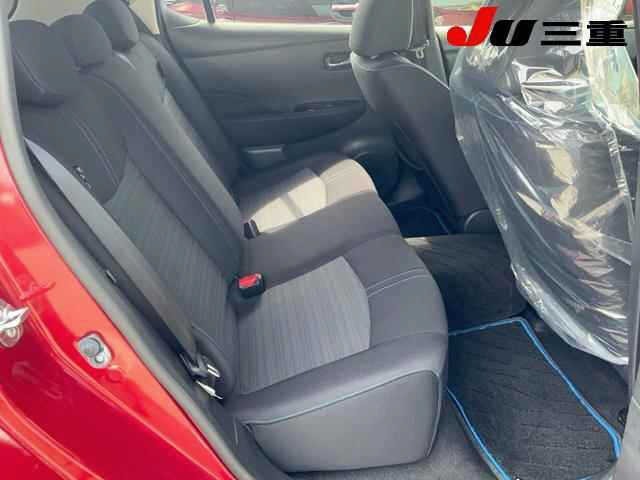 Nissan LEAF 2018 8312882-5