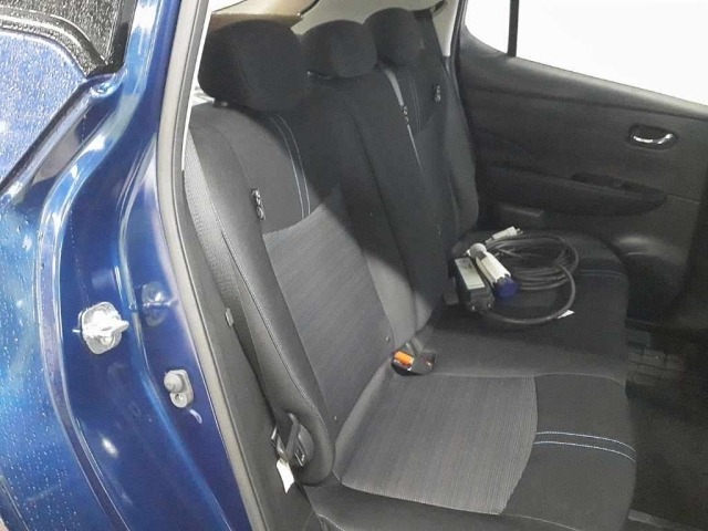 Nissan LEAF 2019 8312895-10