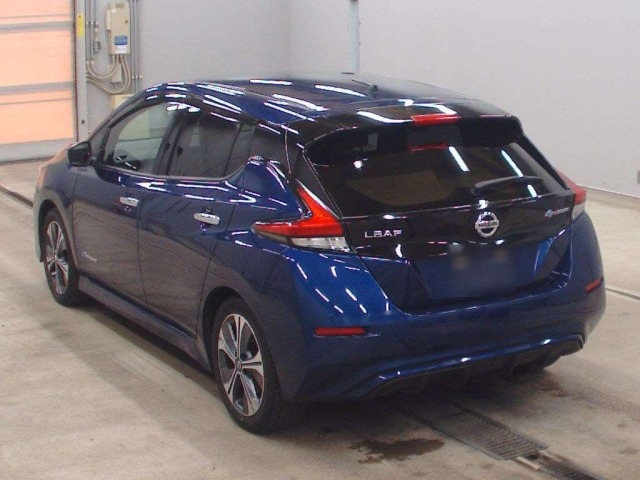 Nissan LEAF 2019 8312895-6