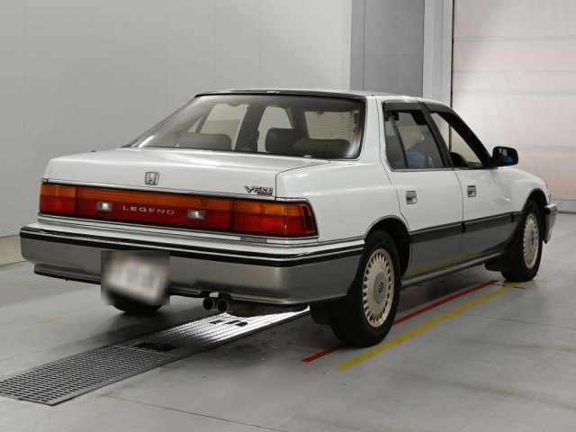Honda LEGEND 1989 8324014-1