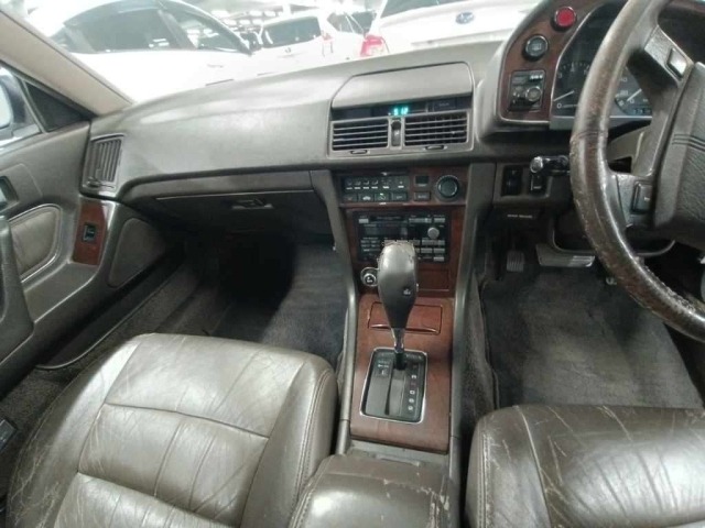 Honda LEGEND 1989 8324014-11