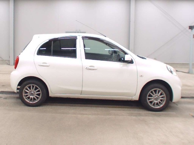 Nissan MARCH 2018 8322508-3