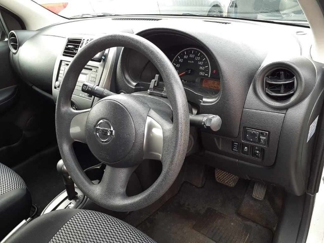 Nissan MARCH 2018 8322508-7