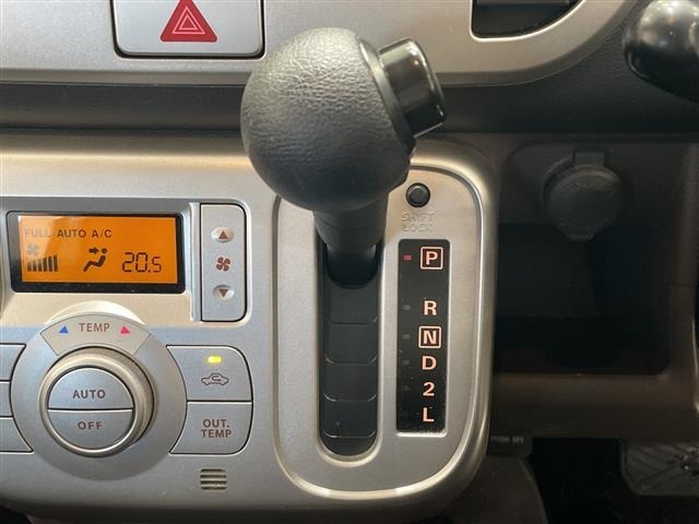 Nissan MOCO 2010 8323042-17