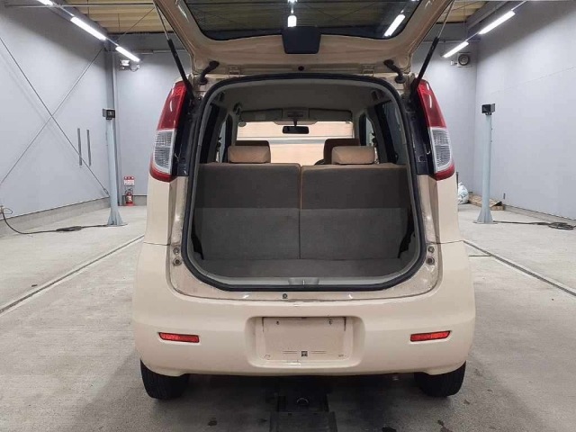 Nissan MOCO 2010 8323064-11