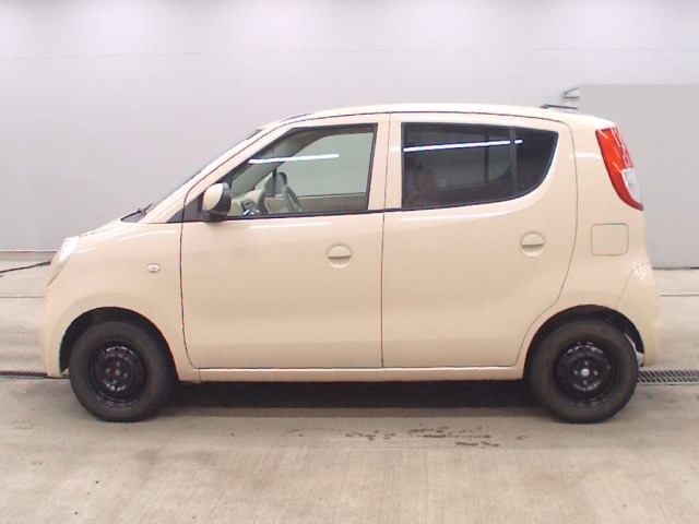 Nissan MOCO 2010 8323064-4
