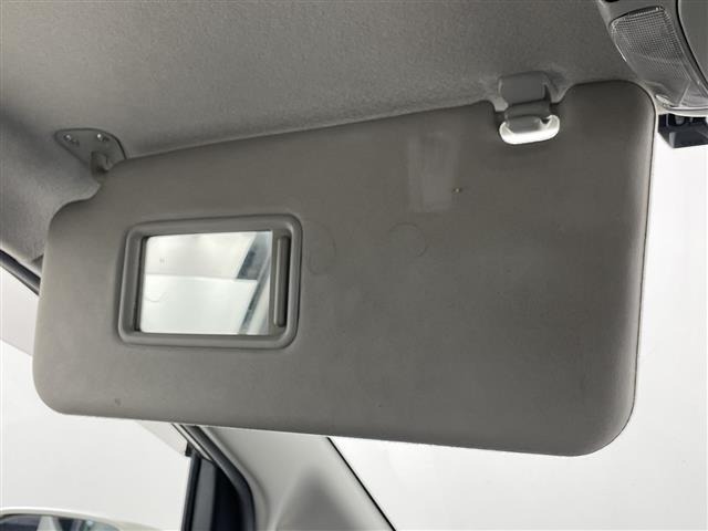 Toyota NOAH 2005 8309083-2