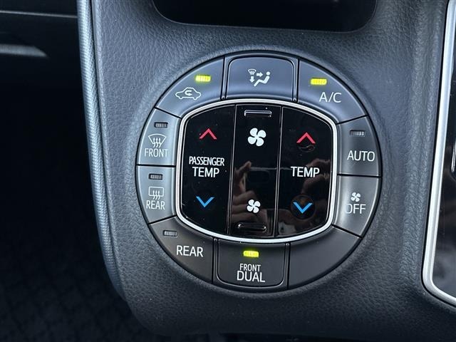 Toyota NOAH 2014 8309084-10