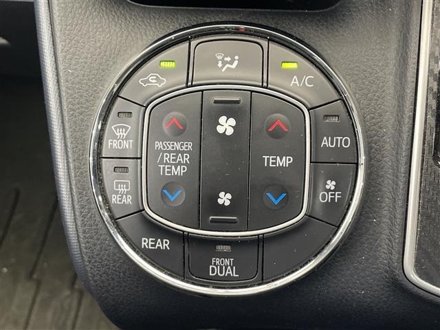 Toyota NOAH 2015 8309087-11