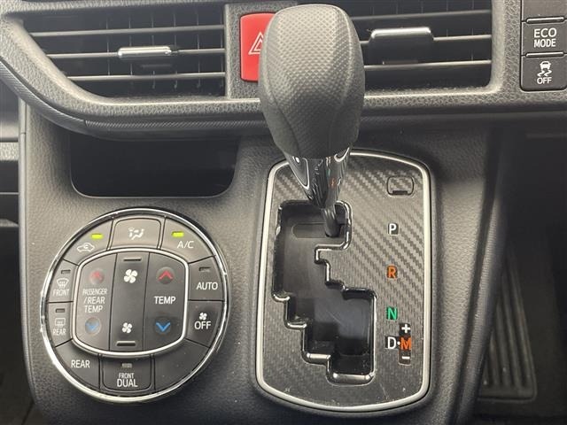 Toyota NOAH 2015 8309087-12