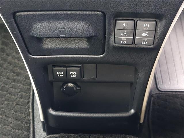Toyota NOAH 2018 8309088-15
