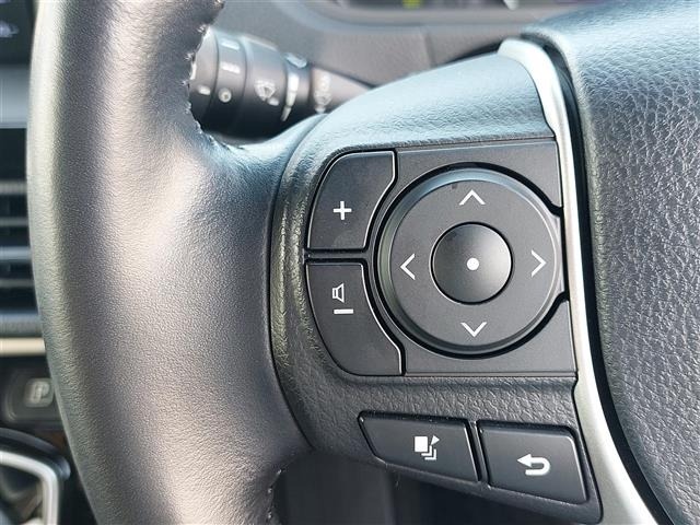 Toyota NOAH 2018 8309088-18