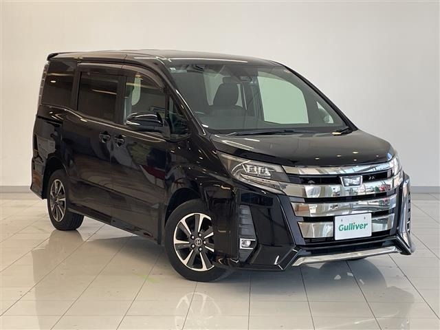 Toyota NOAH 2017 8309103-0