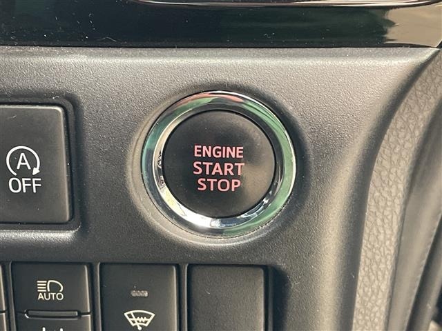 Toyota NOAH 2017 8309103-4