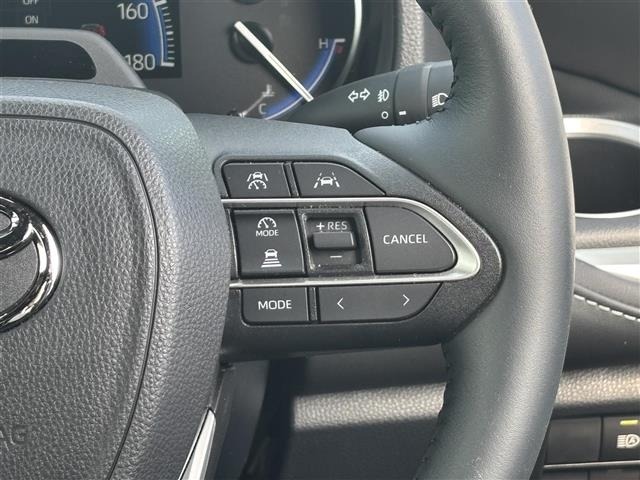 Toyota NOAH 2025 8309106-8