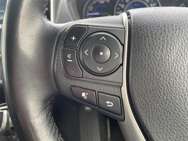 Toyota NOAH 2018 8309114-20
