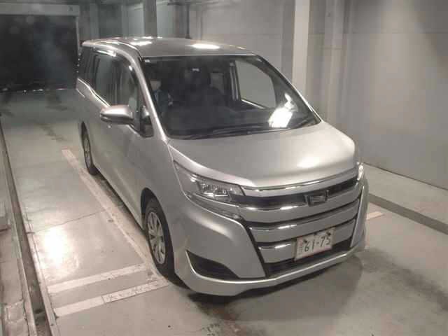 Toyota NOAH 2021 8309244-0