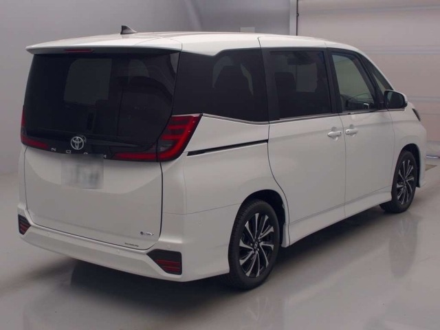 Toyota NOAH 2026 8309292-1