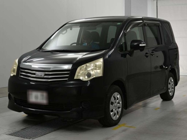 Toyota NOAH 2011 8309366-0