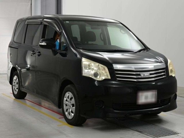 Toyota NOAH 2011 8309366-5