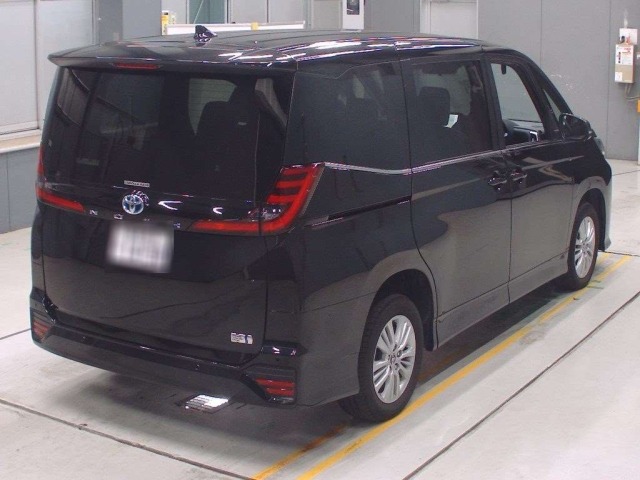 Toyota NOAH 2024 8309379-1