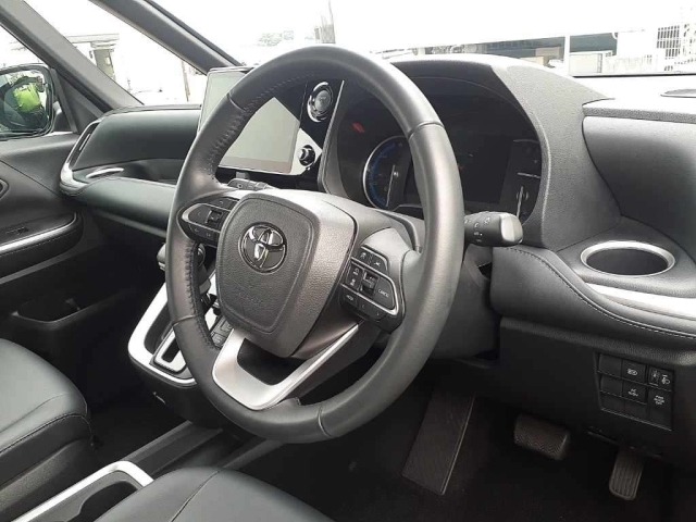 Toyota NOAH 2024 8309379-7
