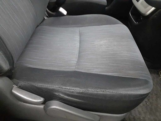 Toyota NOAH 2011 8309380-8