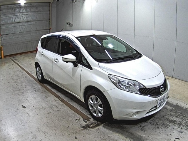 Nissan NOTE 2016 8321903-0