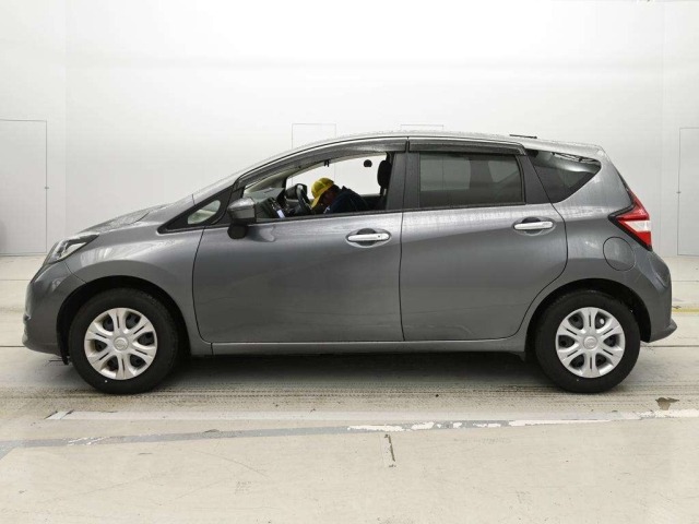 Nissan NOTE 2018 8322066-4