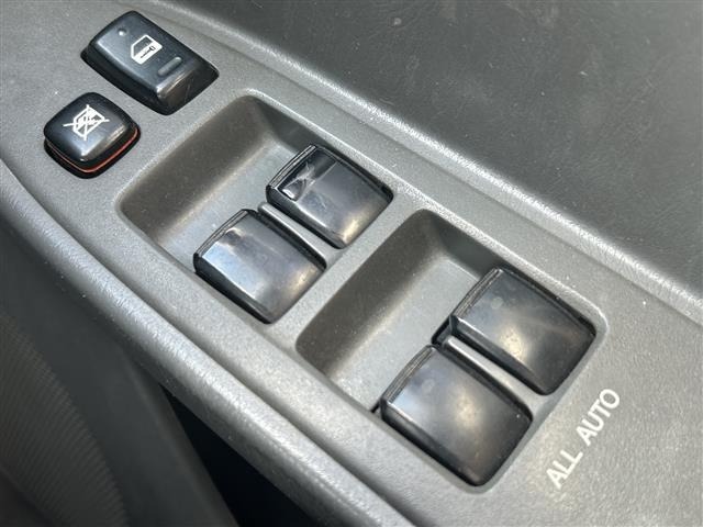 Toyota PREMIO 2003 8311193-12
