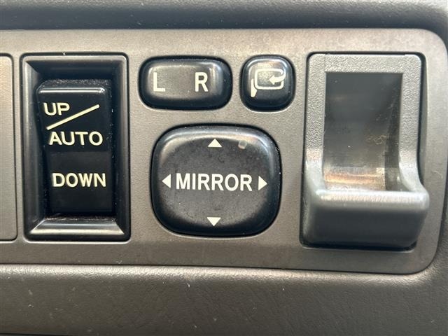 Toyota PREMIO 2003 8311193-13