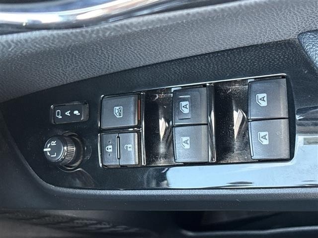Toyota PRIUS PHV 2017 8310791-12