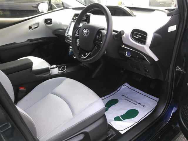 Toyota PRIUS PHV 2019 8310818-3