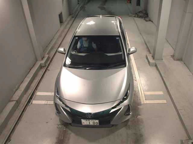 Toyota PRIUS PHV 2017 8310822-6