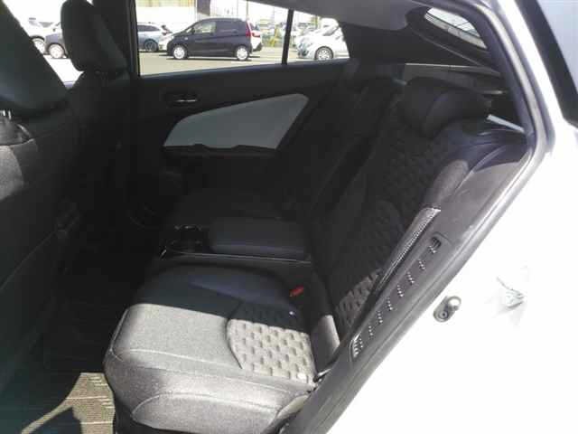 Toyota PRIUS PHV 2017 8310822-9
