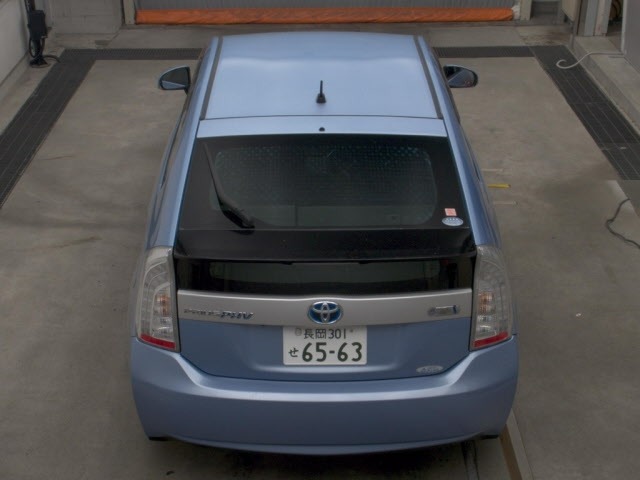 Toyota PRIUS PHV 2013 8310823-7